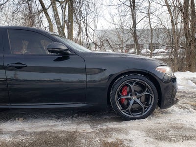 2017 Alfa Romeo Giulia Ti AWD 4dr Sedan