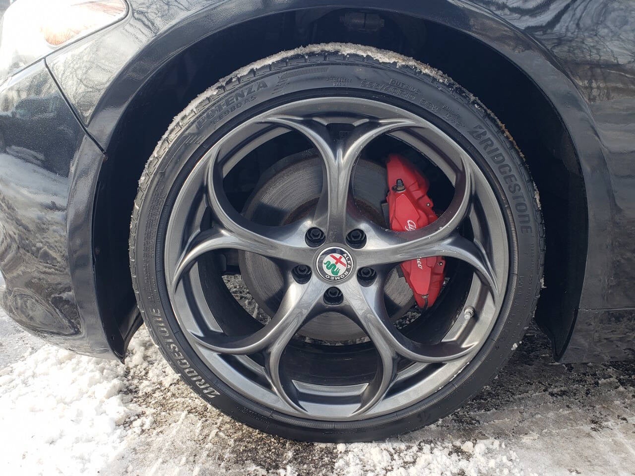 2017 Alfa Romeo Giulia Ti AWD 4dr Sedan