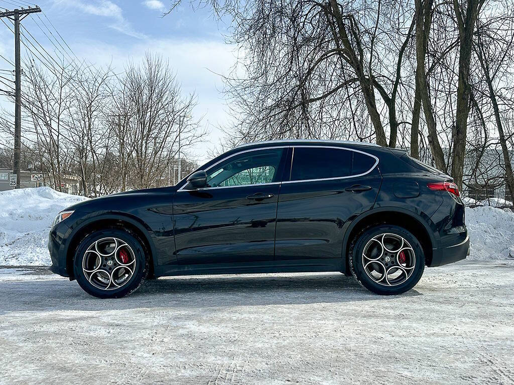 2018 Alfa Romeo Stelvio Ti AWD 4dr Crossover