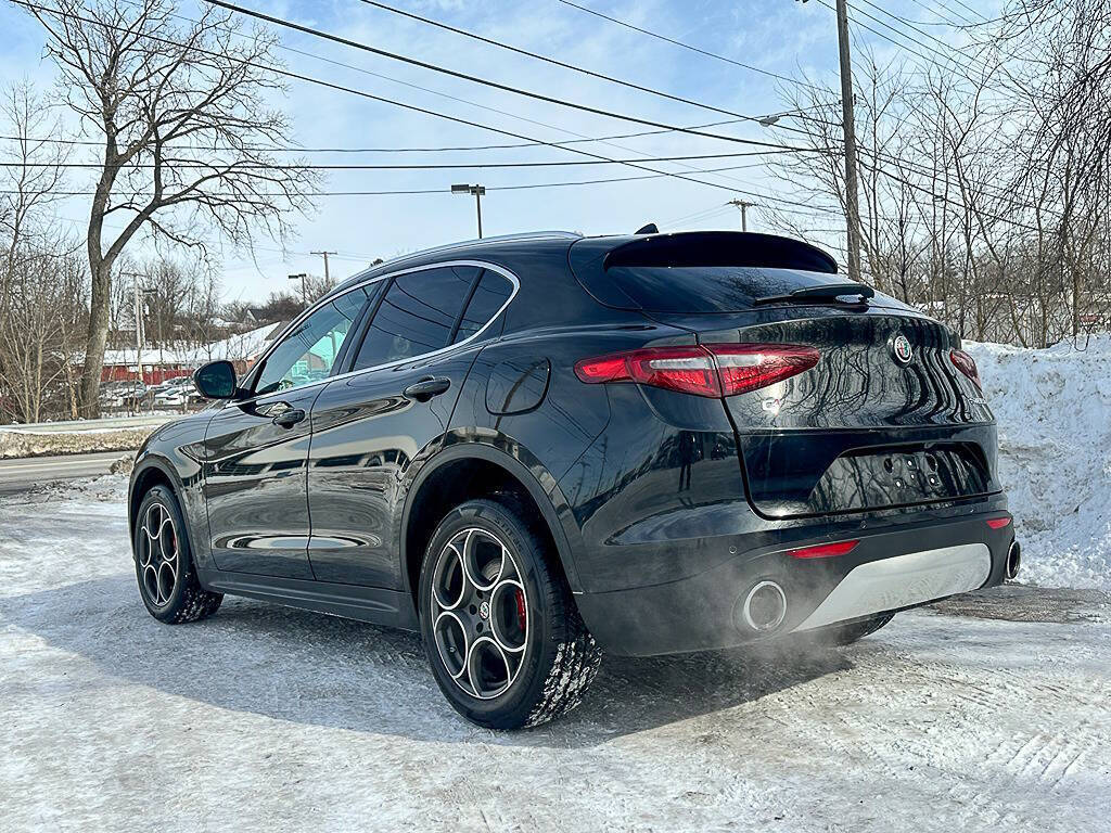 2018 Alfa Romeo Stelvio Ti AWD 4dr Crossover