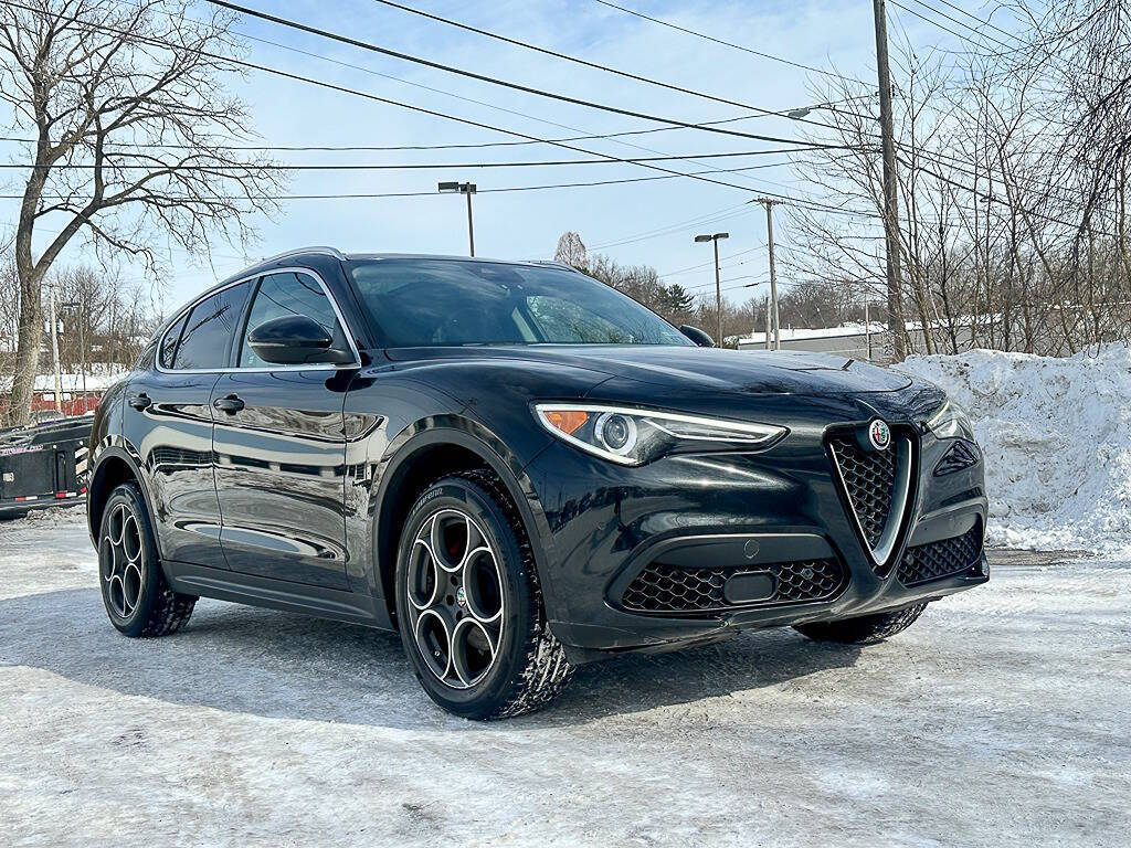 2018 Alfa Romeo Stelvio Ti AWD 4dr Crossover