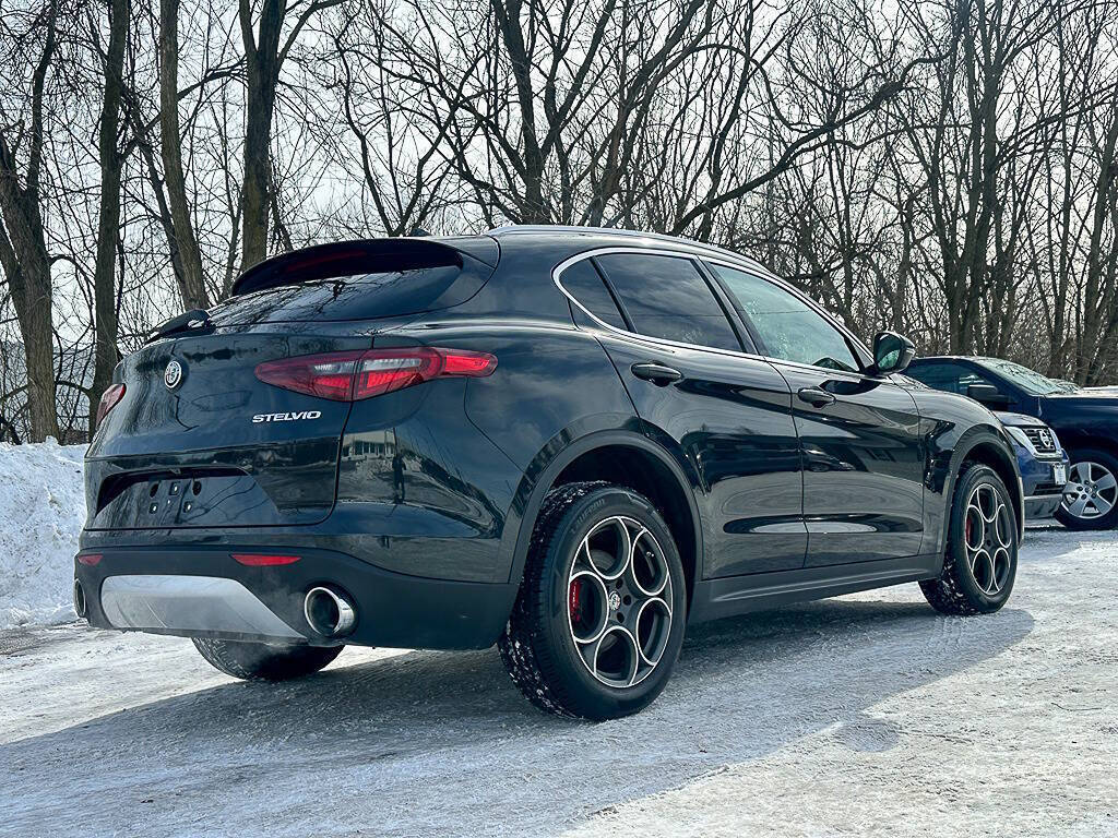 2018 Alfa Romeo Stelvio Ti AWD 4dr Crossover
