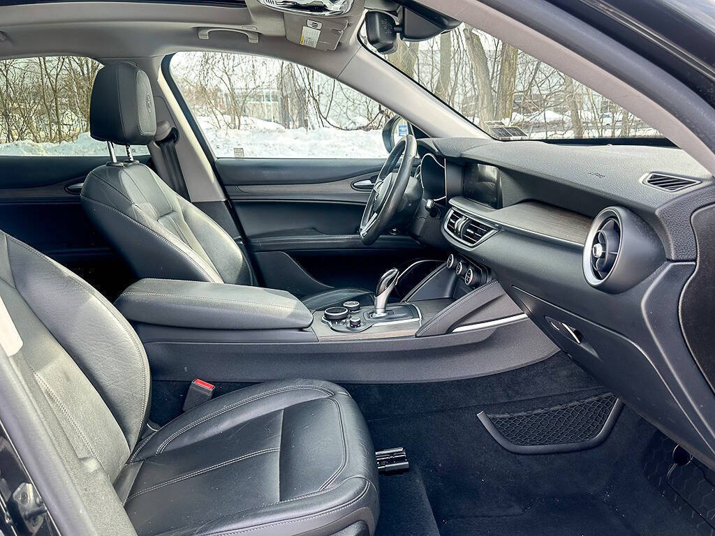 2018 Alfa Romeo Stelvio Ti AWD 4dr Crossover