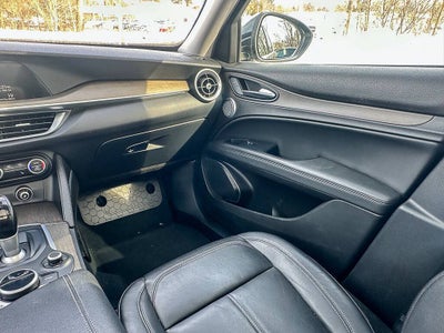 2018 Alfa Romeo Stelvio Ti AWD 4dr Crossover