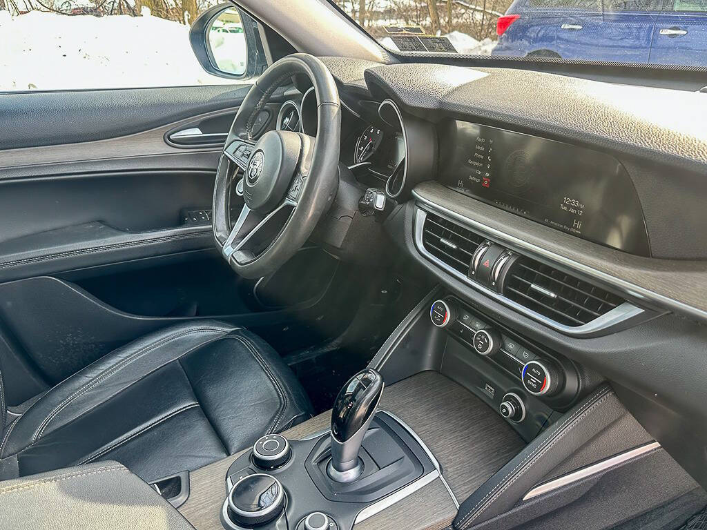 2018 Alfa Romeo Stelvio Ti AWD 4dr Crossover