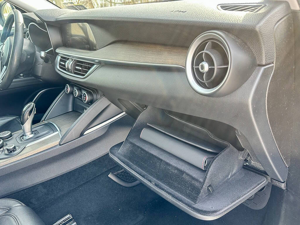 2018 Alfa Romeo Stelvio Ti AWD 4dr Crossover