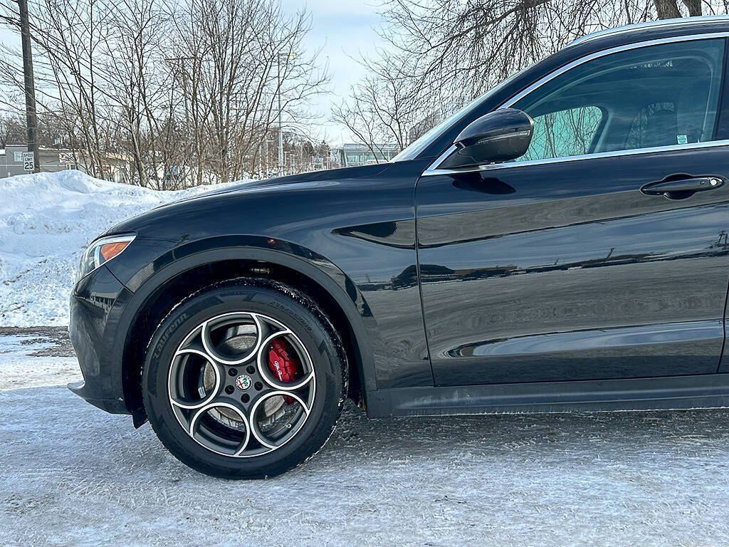 2018 Alfa Romeo Stelvio Ti AWD 4dr Crossover