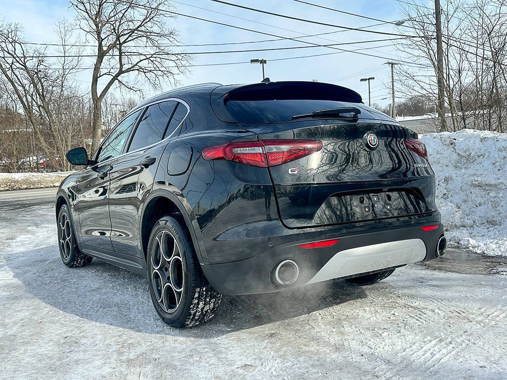 2018 Alfa Romeo Stelvio Ti AWD 4dr Crossover