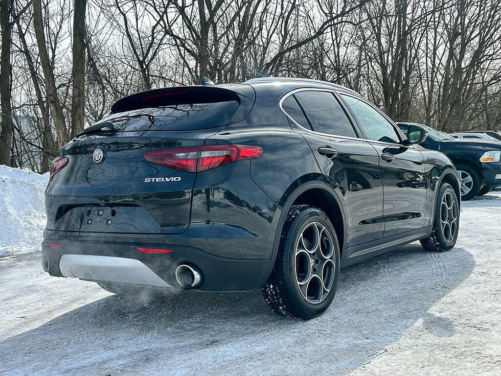 2018 Alfa Romeo Stelvio Ti AWD 4dr Crossover